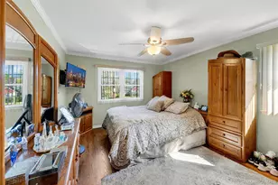 39 Harding Dr, New Rochelle, NY 10801 - Photo 11