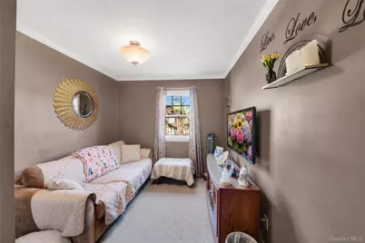 39 Harding Drive, New Rochelle, NY 10801 - Photo 13
