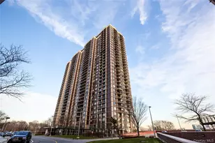 269-10 Grand Central Pkwy, Floral Park, NY 11005 - Photo 43