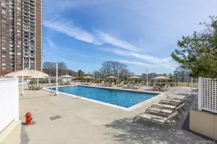 269-10 Grand Central Pkwy, Floral Park, NY 11005 - Photo 39