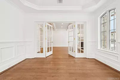 133 Newmarket Road, Garden City, NY 11530 - Photo 15