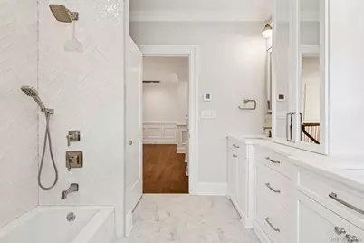 133 Newmarket Road, Garden City, NY 11530 - Photo 25