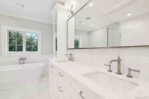 133 Newmarket Rd, Garden City, NY 11530 - Photo 35