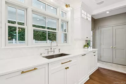 133 Newmarket Road, Garden City, NY 11530 - Photo 11