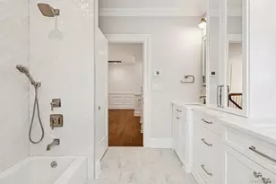 133 Newmarket Rd, Garden City, NY 11530 - Photo 27