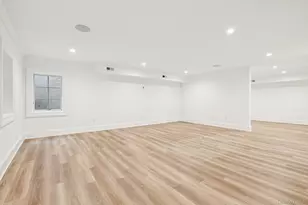 133 Newmarket Rd, Garden City, NY 11530 - Photo 45