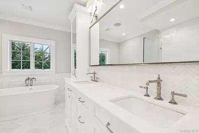 133 Newmarket Road, Garden City, NY 11530 - Photo 37