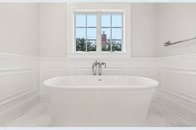 133 Newmarket Road, Garden City, NY 11530 - Photo 39