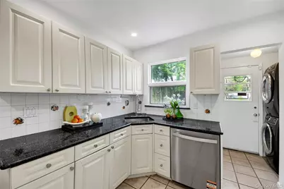 10 Cherry Avenue, New Rochelle, NY 10801 - Photo 3
