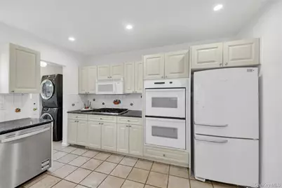 10 Cherry Avenue, New Rochelle, NY 10801 - Photo 5