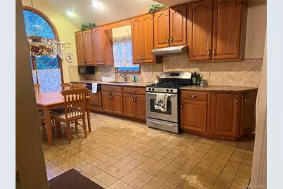 454 Roy Street, West Hempstead, NY 11552 - Photo 5