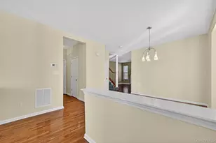 7 Ford Ct, Monroe, NY 10950 - Photo 5