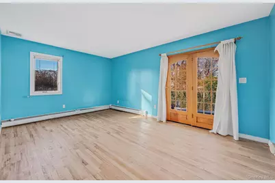 1616 Madison Avenue, West Islip, NY 11795 - Photo 19