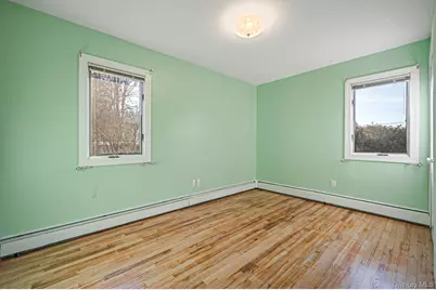 1616 Madison Avenue, West Islip, NY 11795 - Photo 17