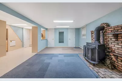 1616 Madison Avenue, West Islip, NY 11795 - Photo 25