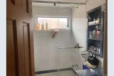 6139 184th Street, Fresh Meadows, NY 11365 - Photo 17