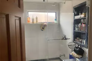 61-39 184th St, Fresh Meadows, NY 11365 - Photo 17