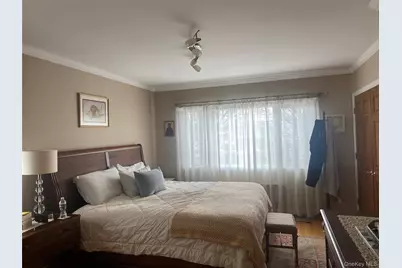 6139 184th Street, Fresh Meadows, NY 11365 - Photo 23