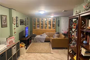 61-39 184th St, Fresh Meadows, NY 11365 - Photo 11