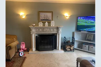 6139 184th Street, Fresh Meadows, NY 11365 - Photo 25