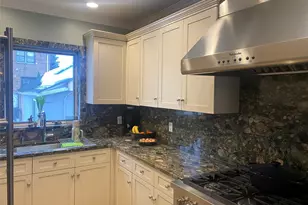 61-39 184th St, Fresh Meadows, NY 11365 - Photo 35