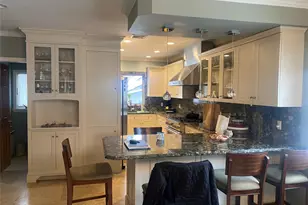 61-39 184th St, Fresh Meadows, NY 11365 - Photo 27