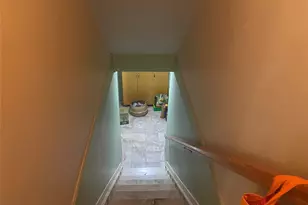 61-39 184th St, Fresh Meadows, NY 11365 - Photo 15