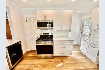 16 Osceola Lane, Southampton, NY 11968 - Photo 7