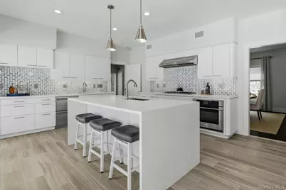 34 Sousa Drive, Sands Point, NY 11050 - Photo 15