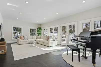 34 Sousa Drive, Sands Point, NY 11050 - Photo 5