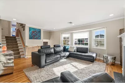 62 Eileen Avenue, Plainview, NY 11803 - Photo 11