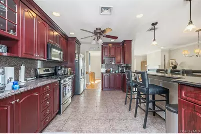 62 Eileen Avenue, Plainview, NY 11803 - Photo 5