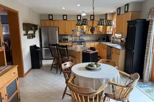 4 Grapevine Pl, Poughkeepsie, NY 12603 - Photo 9