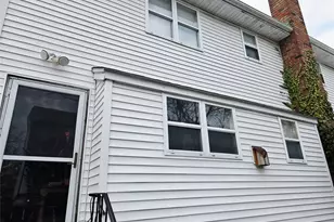 7375 Washington St, East Islip, NY 11730 - Photo 3