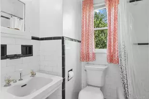 10 Harrison Dr, Larchmont, NY 10538 - Photo 31
