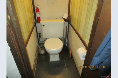 62-37 69th Place, Middle Village, NY 11379 - Photo 15