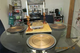 62-37 69th Pl, Middle Village, NY 11379 - Photo 23