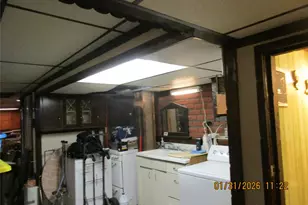 62-37 69th Pl, Middle Village, NY 11379 - Photo 17