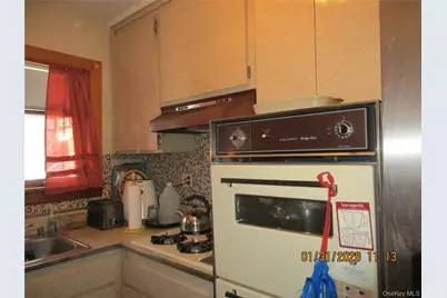 62-37 69th Place, Middle Village, NY 11379 - Photo 5