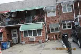 62-37 69th Pl, Middle Village, NY 11379 - Photo 33