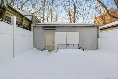 729 Taylor Avenue, Bronx, NY 10473 - Photo 19