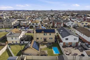 164-14 85th St, Howard Beach, NY 11414 - Photo 29