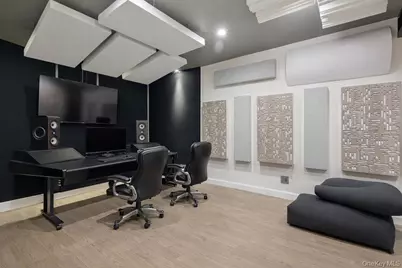 164-14 85th Street, Howard Beach, NY 11414 - Photo 19