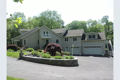 49 Woodcrest Drive, Hopewell Junction, NY 12533 - Photo 1