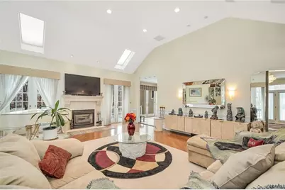 49 Woodcrest Drive, Hopewell Junction, NY 12533 - Photo 7