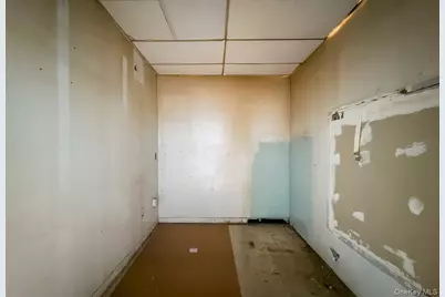 93-45A 104th Street, Ozone Park, NY 11416 - Photo 5