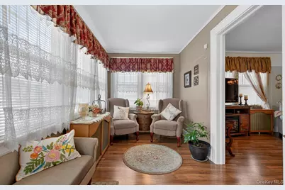 44 Remsen Street, Elmont, NY 11003 - Photo 3