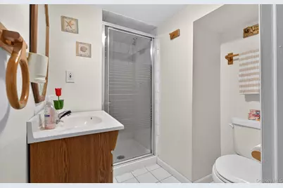 44 Remsen Street, Elmont, NY 11003 - Photo 19