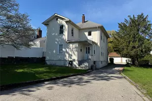 61 Nassau Ave, Glen Cove, NY 11542 - Photo 19