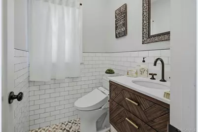 91 Bar Beach Road, Port Washington, NY 11050 - Photo 19